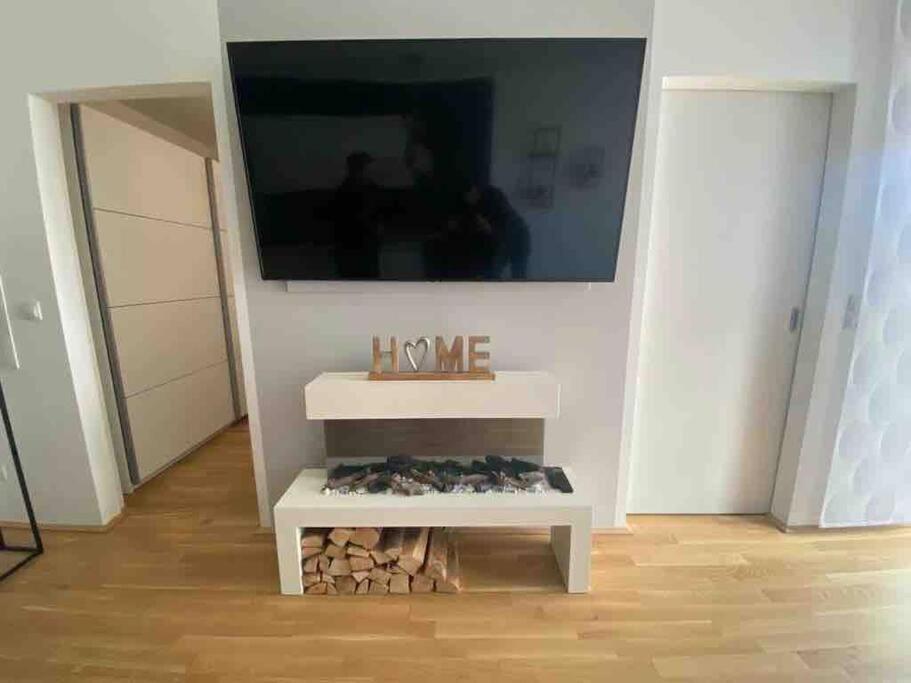 Moderne Wohnung In Der Toplage Inkl. Garage Viena Exterior foto